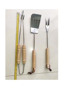 SET 3 UTENSILI BARBECUE, INOX,IMPUGNATURA IN LEGNO